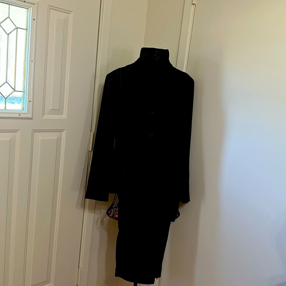 Elegant Black Women's Jacket with Slacks